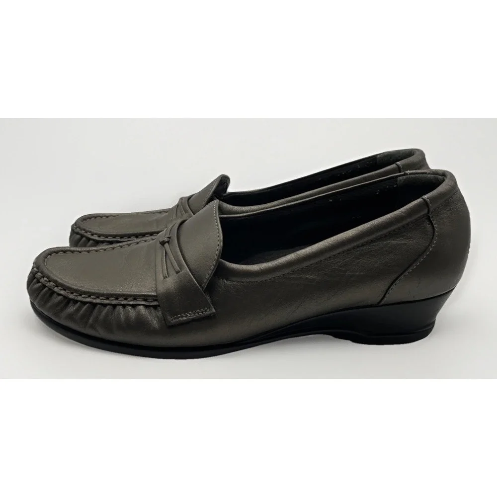 SAS Shoes Womens Size 8N Pewter EASIER‎ Leather Slip On Tripad Comfort Pewter
